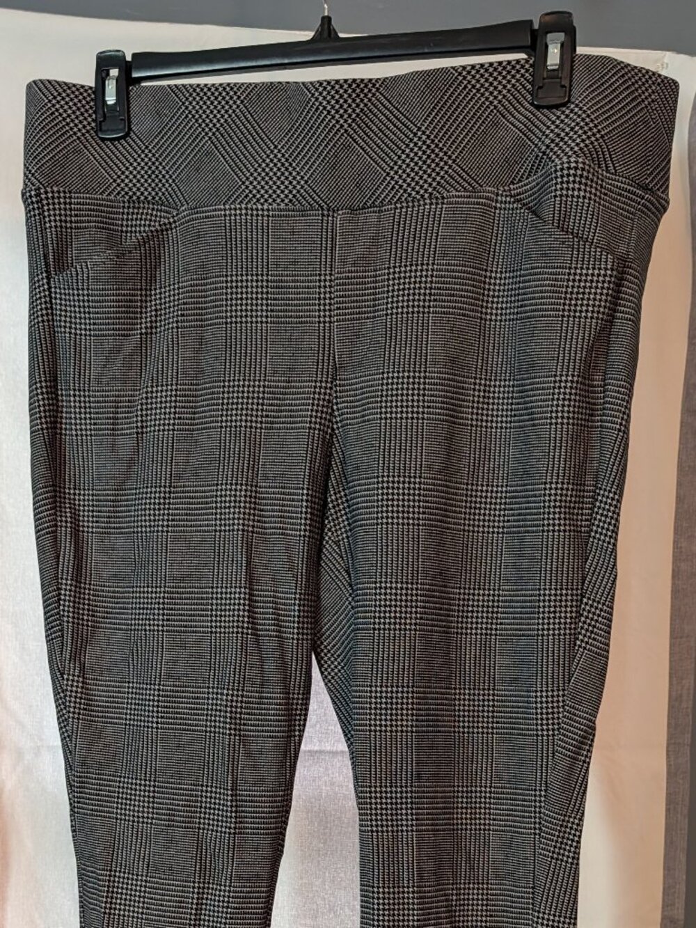 Torrid Pixie pants 2 TALL